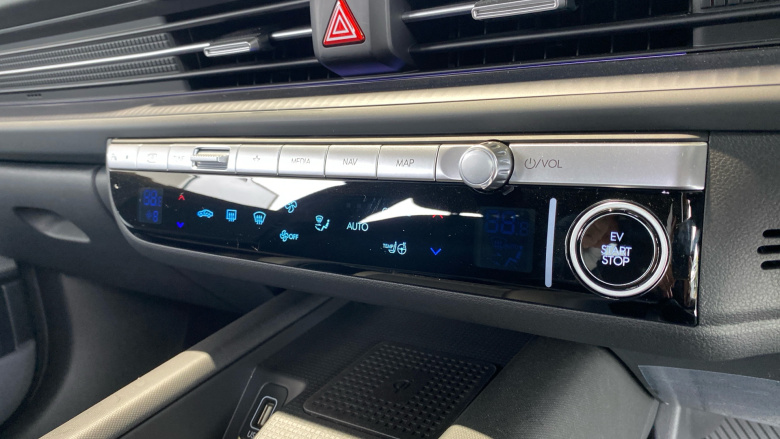 Hyundai IONIQ 6 168kW Premium 77kWh 4dr Auto Electric Saloon